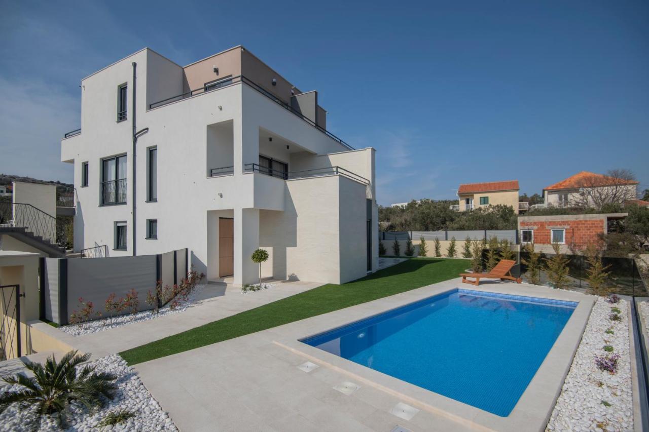 Magna Luxury Apartment *